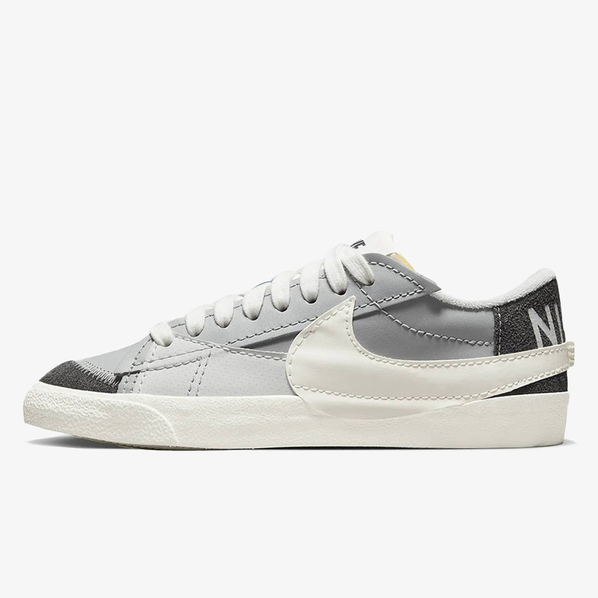 NIKE Pantofi Sport BLAZER LOW 77 JUMBO SE 