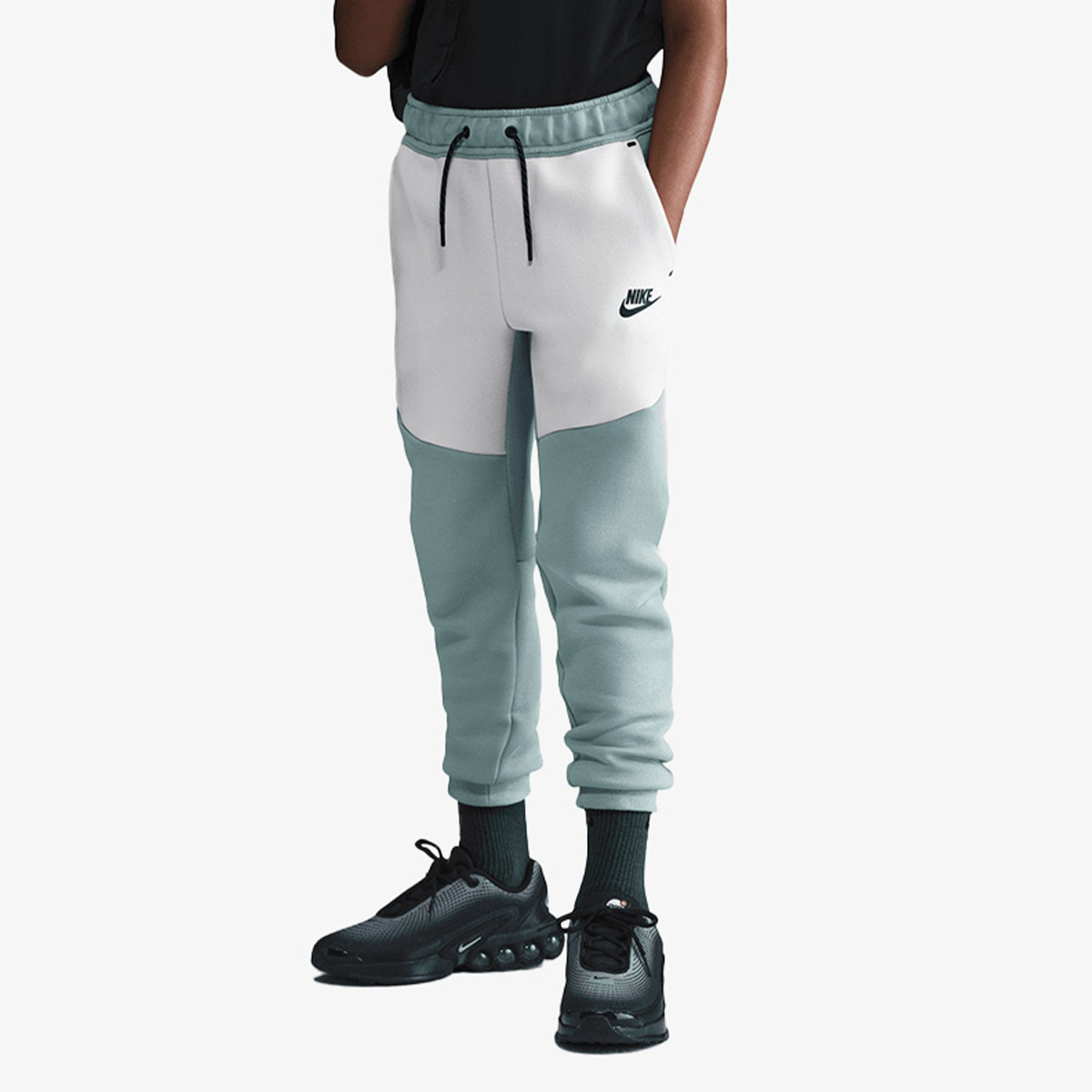 NIKE Pantaloni de trening Sportswear | BuzzSneakers Romania