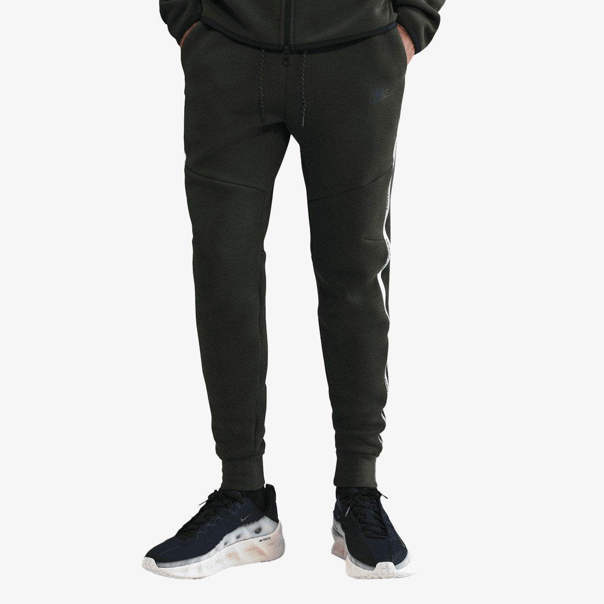 Trening Tech NIKE Pantaloni de trening Tech | BuzzSneakers Romania