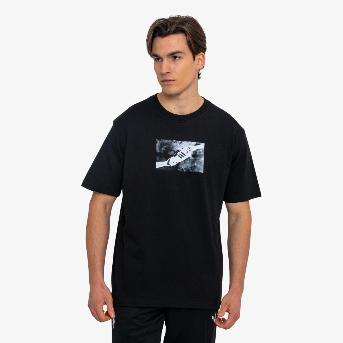 ADIDAS Tricouri GFX | BuzzSneakers Romania