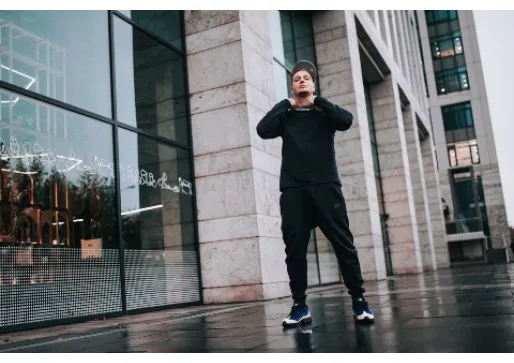 Inactive Restriction Receiver Buzz Sneaker Station - Suntem o echipa | BuzzSneakers Romania