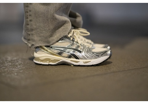 Design Retro cu un Twist Modern: Asics Gel-Kayano 14