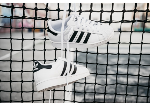 adidas Superstar – mai mult decât o simplă pereche de sneakerși