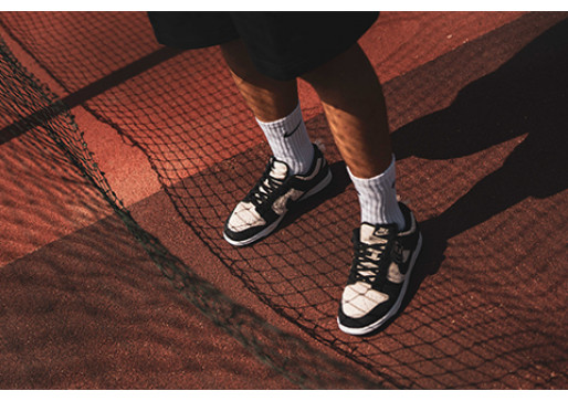 Simte vibe-ul terenului cu Nike Dunk Low Retro