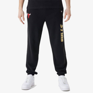 NEW ERA Pantaloni de trening HLAČE NBA TEAM SCRIPT JOGGER CHIBUL BLKM 