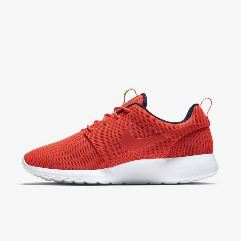 NIKE Pantofi Sport WMNS NIKE ROSHE ONE MOIRE 