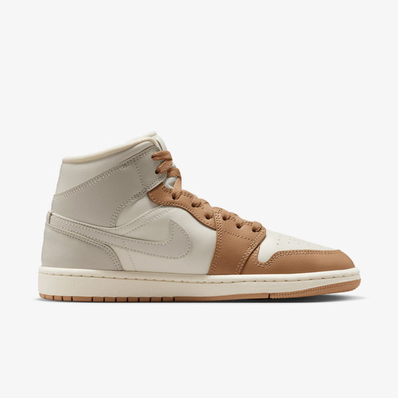 NIKE Pantofi Sport WMNS AIR JORDAN 1 MID 