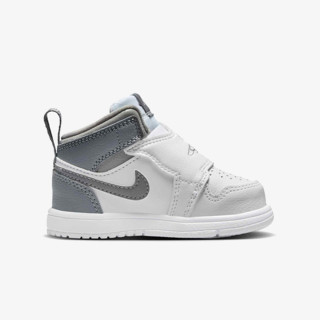 NIKE Pantofi Sport SKY JORDAN 1 BT 