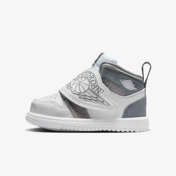 NIKE Pantofi Sport SKY JORDAN 1 BT 