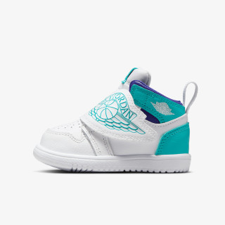 NIKE Pantofi Sport SKY JORDAN 1 BT 