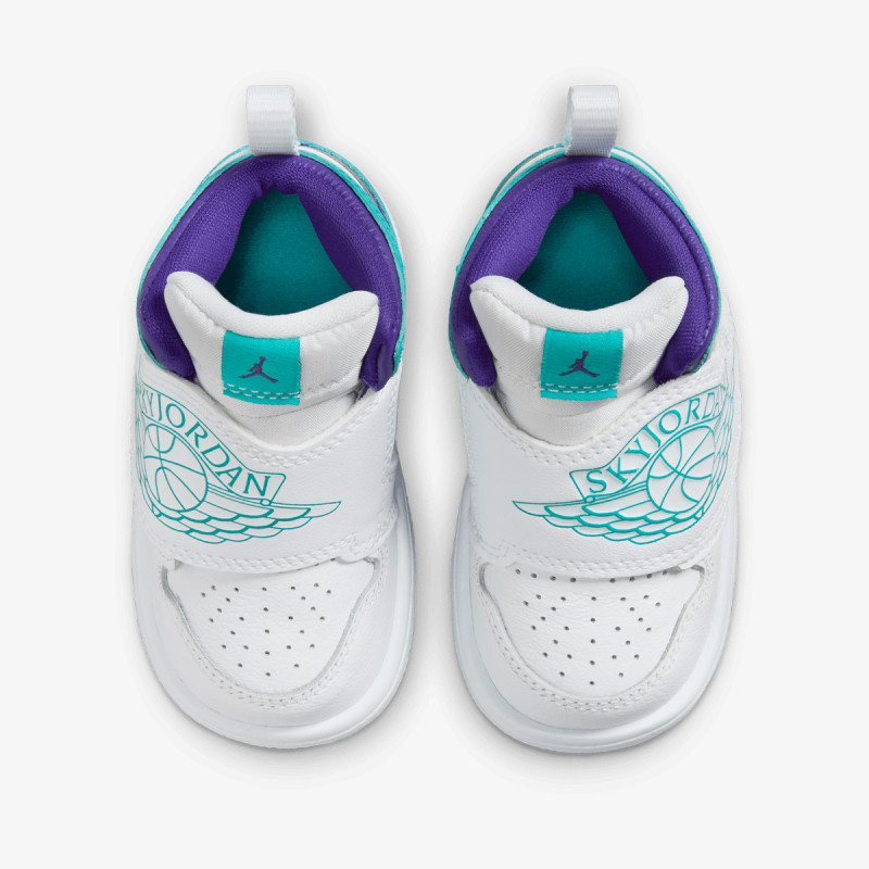 NIKE Pantofi Sport SKY JORDAN 1 BT 