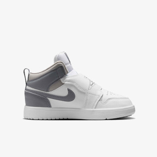 NIKE Pantofi Sport SKY JORDAN 1 BP 