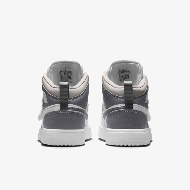 NIKE Pantofi Sport SKY JORDAN 1 BP 