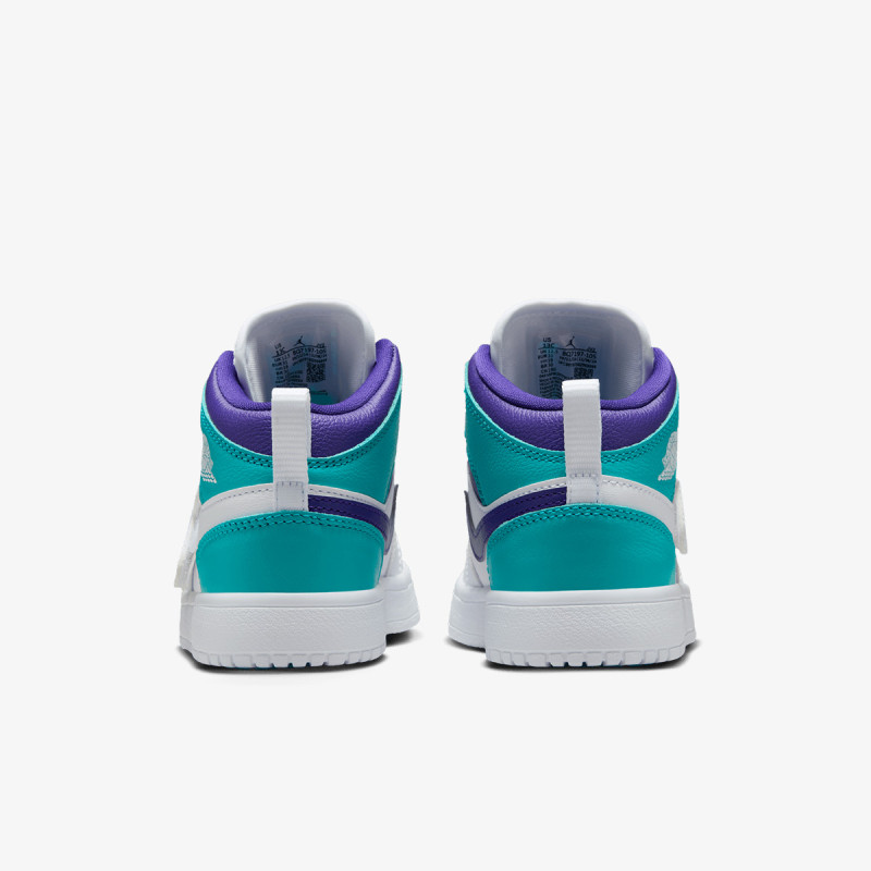 NIKE Pantofi Sport SKY JORDAN 1 BP 