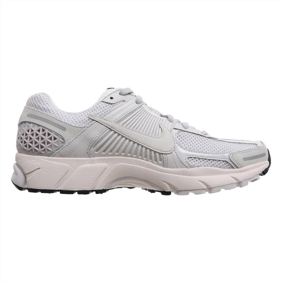 NIKE Pantofi Sport Zoom Vomero 5 SP 