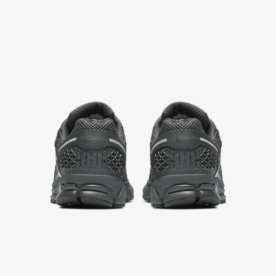 NIKE Pantofi Sport Zoom Vomero 5 