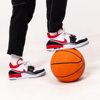 NIKE Pantofi Sport Air Jordan Legacy 312 