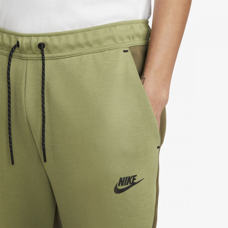 NIKE Pantaloni de trening M NSW TCH FLC JGGR 