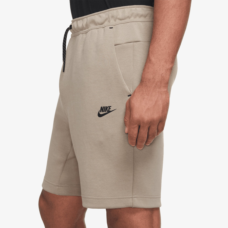 NIKE Pantaloni scurti Sportswear Tech Fleece 