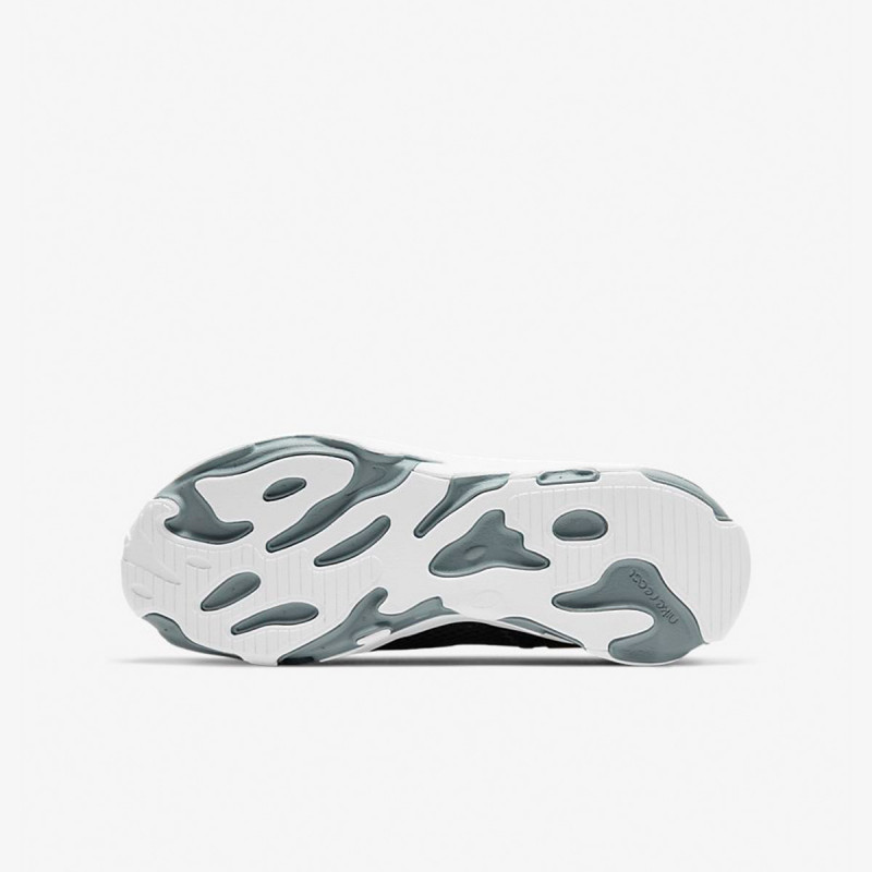 NIKE Pantofi Sport NIKE REACT LIVE BG 