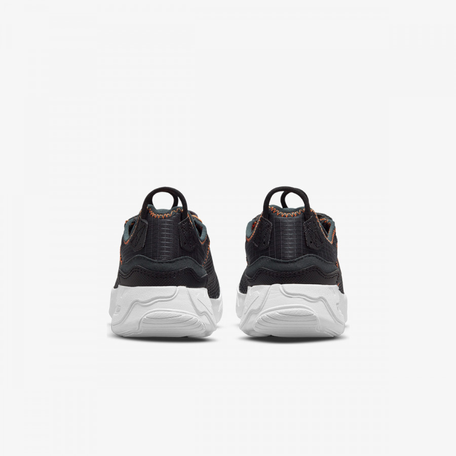 NIKE Pantofi Sport NIKE REACT LIVE (GS) 