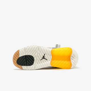 NIKE Pantofi Sport WMNS JORDAN MA2 