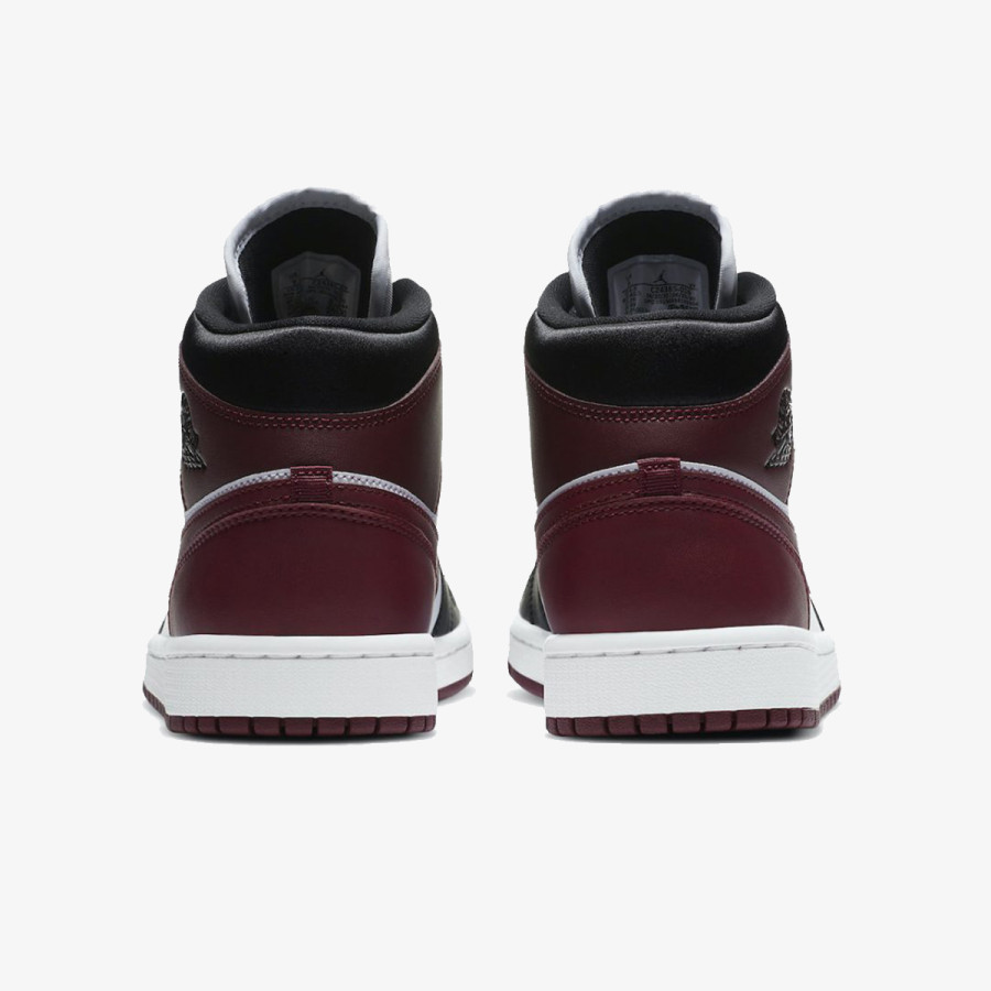 NIKE Pantofi Sport WMNS AIR JORDAN 1 MID SE 