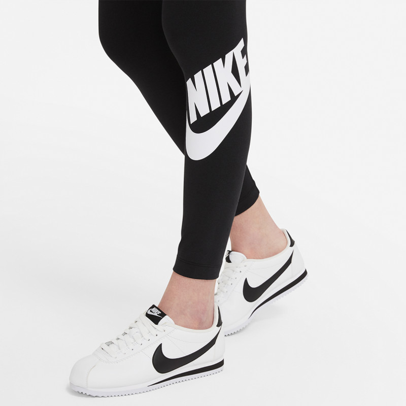 NIKE Colanti Sportswear Essential 