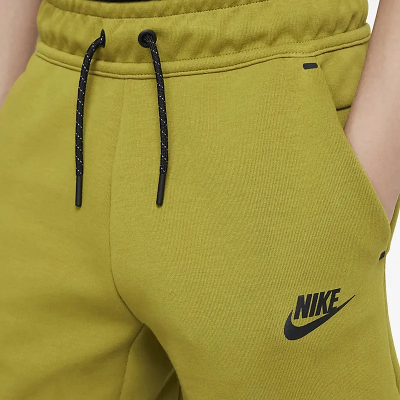 NIKE Pantaloni scurti Sportswear Tech Fleece 