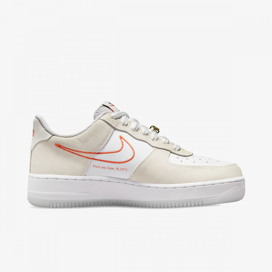 NIKE Pantofi Sport WMNS AIR FORCE 1 '07 SE S50 