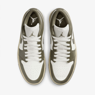 NIKE Pantofi Sport WMNS AIR JORDAN 1 LOW 