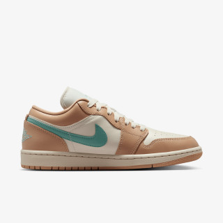 NIKE Pantofi Sport WMNS AIR JORDAN 1 LOW 
