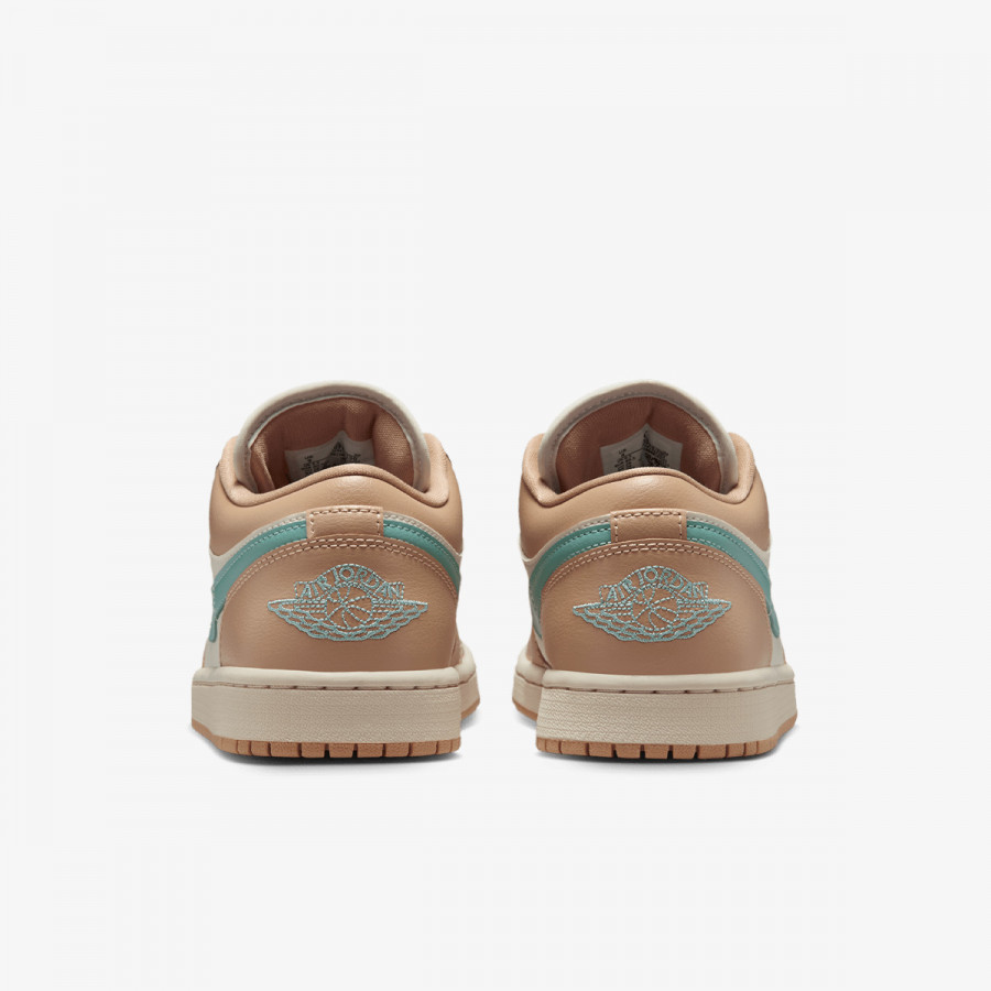 NIKE Pantofi Sport WMNS AIR JORDAN 1 LOW 