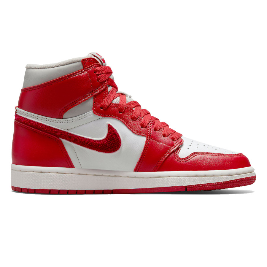 NIKE Pantofi Sport W AIR JORDAN 1 RETRO HI OG 