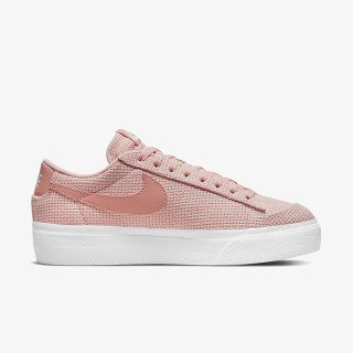 NIKE Pantofi Sport W BLAZER LOW PLATFORM ESS 