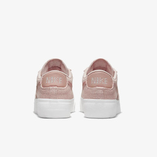 NIKE Pantofi Sport W BLAZER LOW PLATFORM ESS 