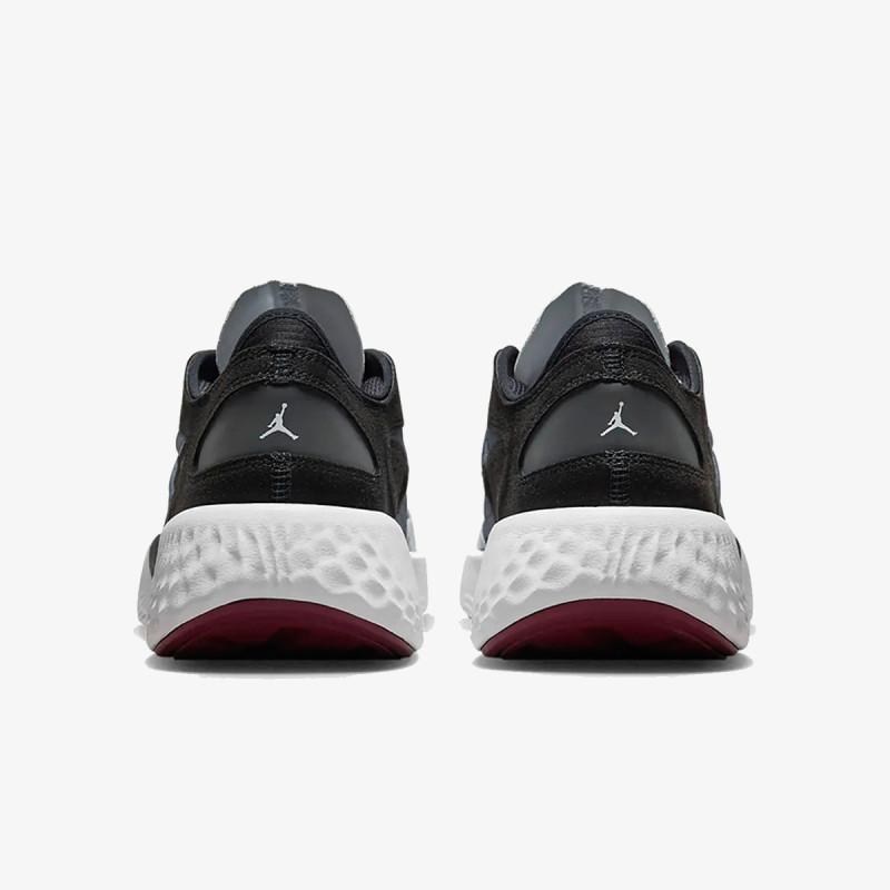 NIKE Pantofi Sport JORDAN DELTA 3 LOW 