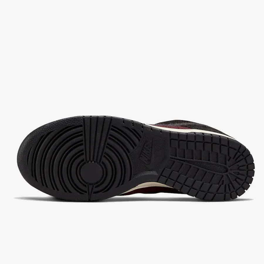 NIKE Pantofi Sport W NIKE DUNK LOW SE CC 