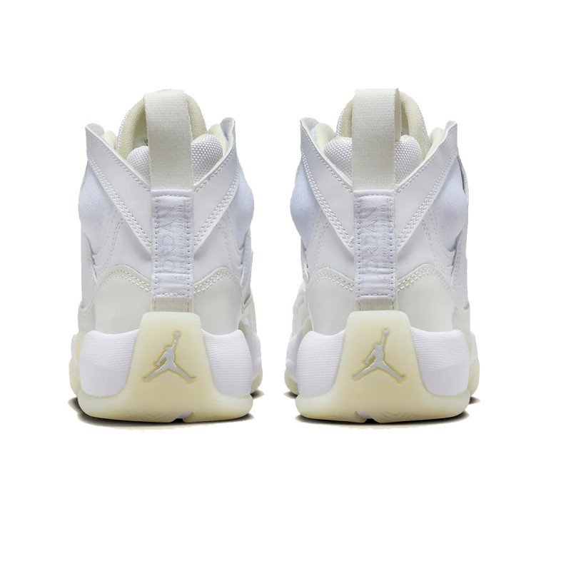 NIKE Pantofi Sport WMNS JUMPMAN TWO TREY 