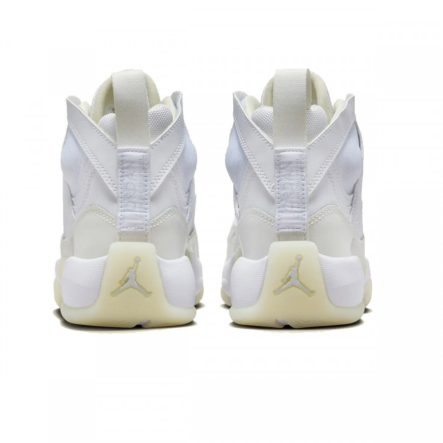 NIKE Pantofi Sport WMNS JUMPMAN TWO TREY 