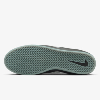 NIKE Pantofi Sport SB 