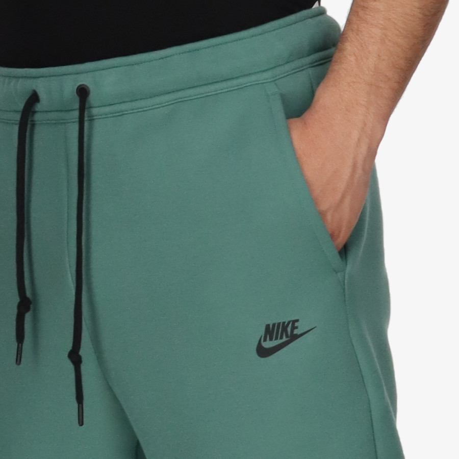 NIKE Pantaloni scurti M NK TCH FLC SHORT 