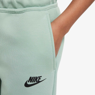 NIKE Pantaloni scurti Tech Fleece 