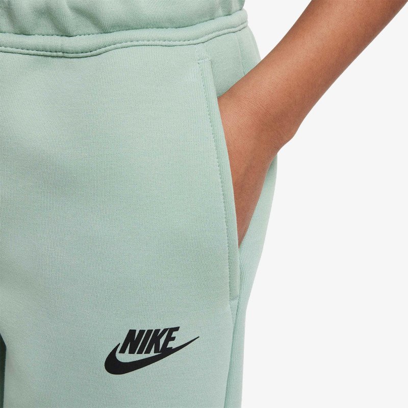 NIKE Pantaloni scurti Tech Fleece 