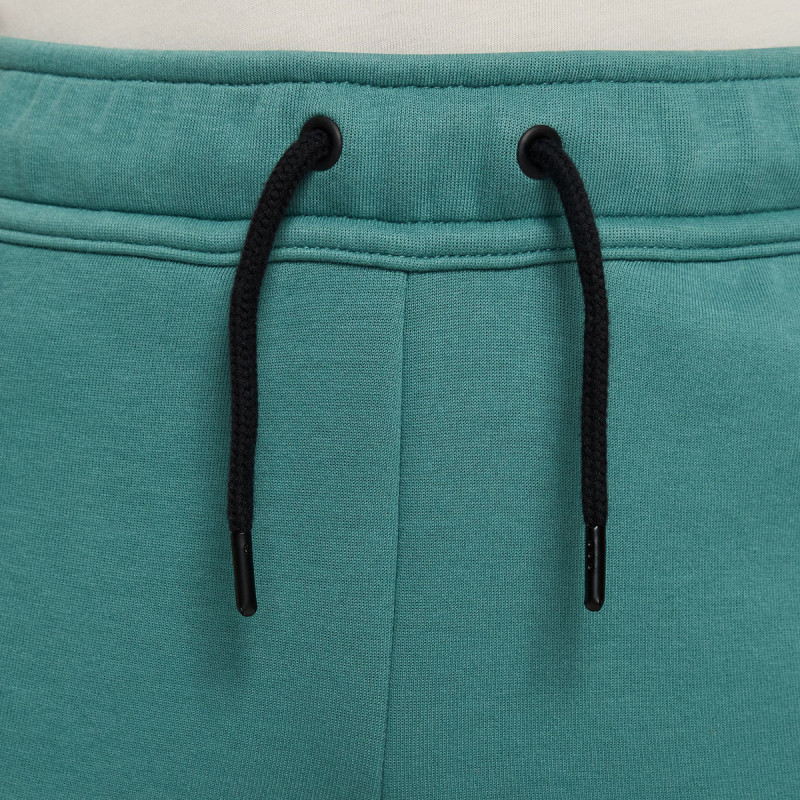 NIKE Pantaloni scurti B NSW TECH FLC SHORT 