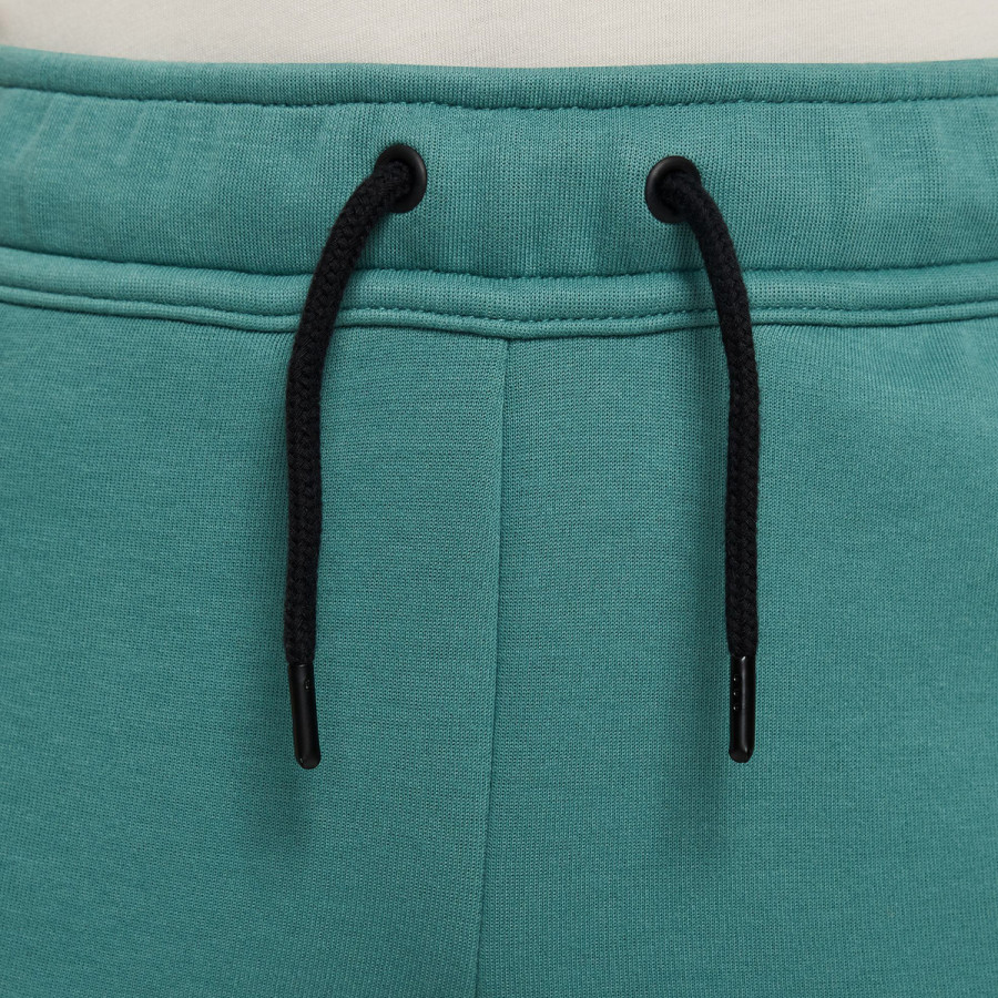 NIKE Pantaloni scurti B NSW TECH FLC SHORT 