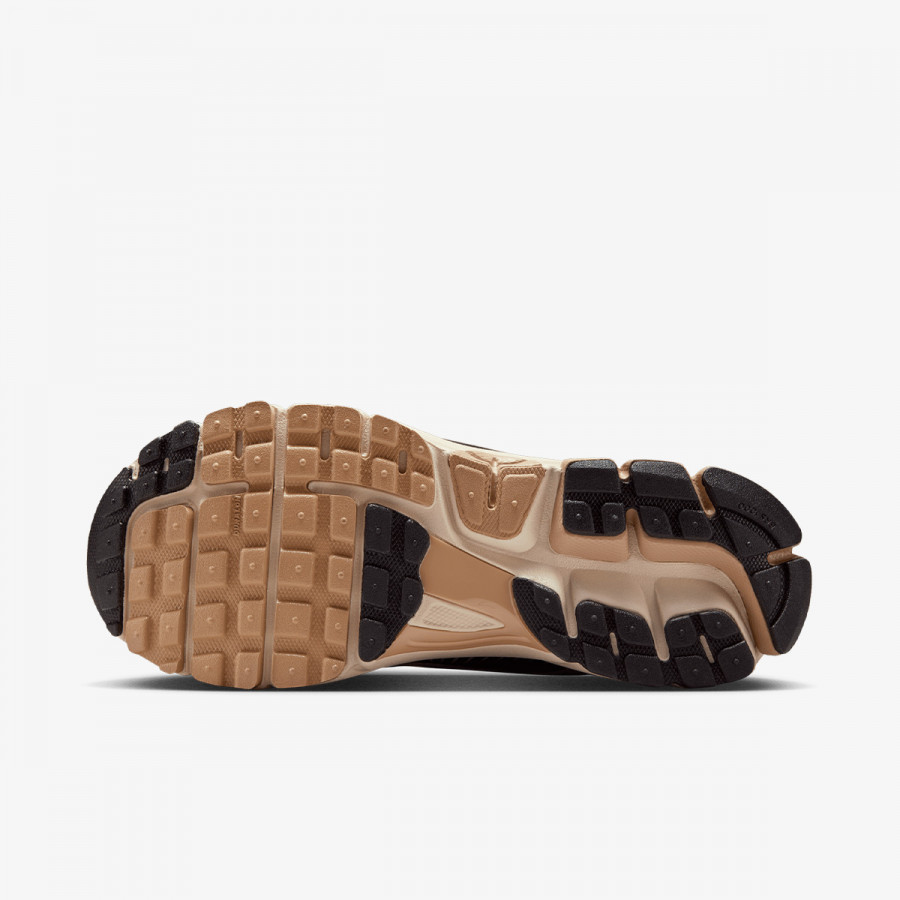 NIKE Pantofi Sport W NIKE ZOOM VOMERO 5 