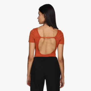 NIKE Body Sportswear Chill Knit 