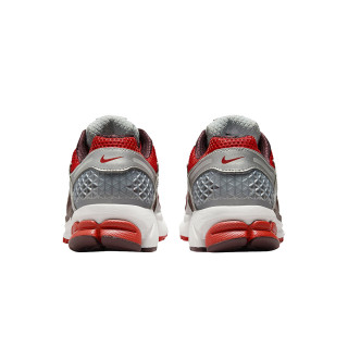 NIKE Pantofi Sport WMNS NIKE VOMERO 5 