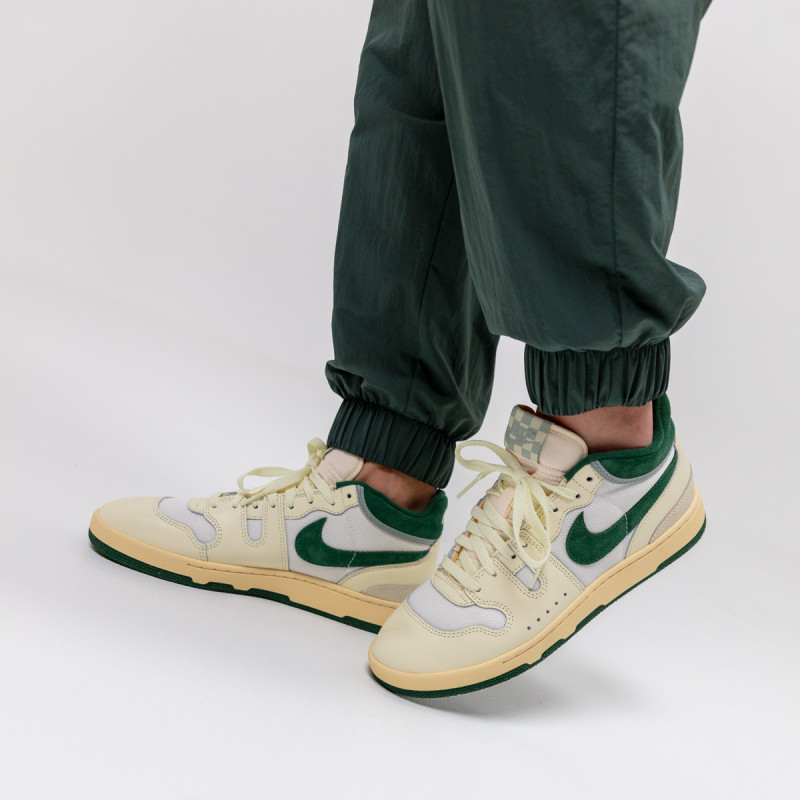 NIKE Pantofi Sport Attack 